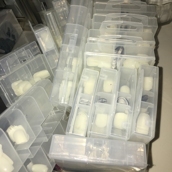 Plain clear nails 20 boxes all come there are nail glue in 14 of them. - Picture 2 of 8